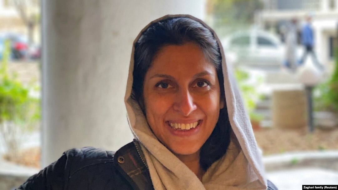 Britansko-iranska humanitarka Nazanin Zaghari-Rerklif posle izalska iz kućnog pritvora u Teheranu, 7. mart 2021.
