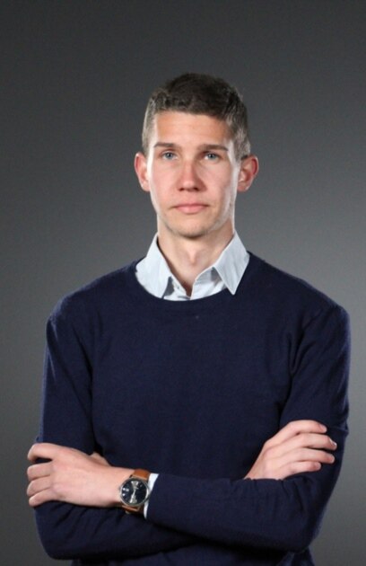 Когато 12 годишната Сияна загива в катастрофа край с Телиш Мартин