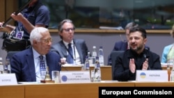 Президент Європейської ради Антоніу Кошта і президент України Володимир Зеленський на саміті лідерів Євросоюзу 18 червня 2026 року, Брюссель