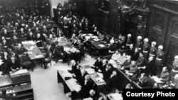 Заседание Нюрнбергского трибунала, судившего нацистских преступников, 1945 год