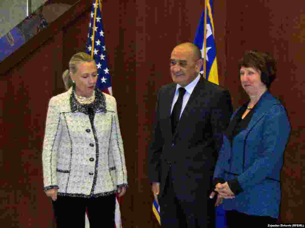 Hillary Clinton i Catherine Ashton posjetile su američko veleposlanstvo u Sarajevu, 30. oktobar 2012. 