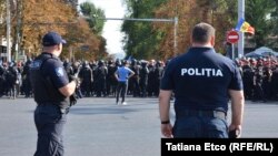 Polițiști la Chișinău