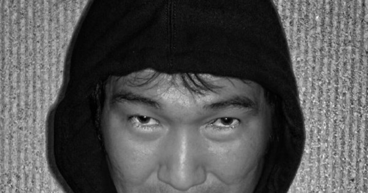 Ол трусиканы кискасына салды (бейне)