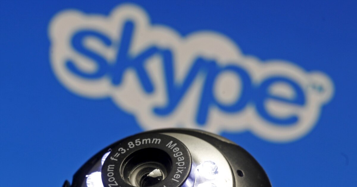 Мен құрбымның китесіне бөтелке тығып қойдым.