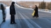 В Красноярском крае священник окропил святой водой "сложную" трассу