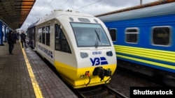 Поїзди в Україні почнуть їздити з 1 червня