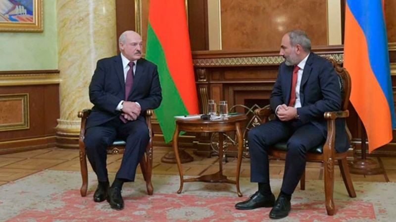 Лукашэнка спрабуе сябраваць і з Армэніяй, і з Азэрбайджанам