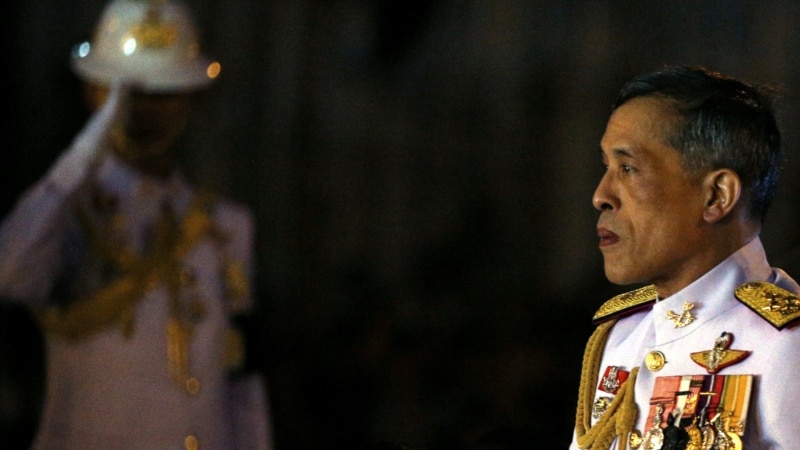 Кралот на Тајланд ѝ забрани на сестра си да се кандидира за премиер