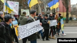Акція протесту проти вторгнення Росії до України в захопленому російськими військовими місті Мелітополі, 7 березня 2022 року