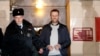 Навальный попросил судью отпустить его на похороны Бориса Немцова