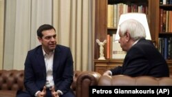 Премиерот на Грција Алексис Ципрас и грчкиот претседател Прокопис Павлополус