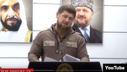 Кадыров во время открытия Фонда им. шейха Зайда в Грозном (архивное фото)