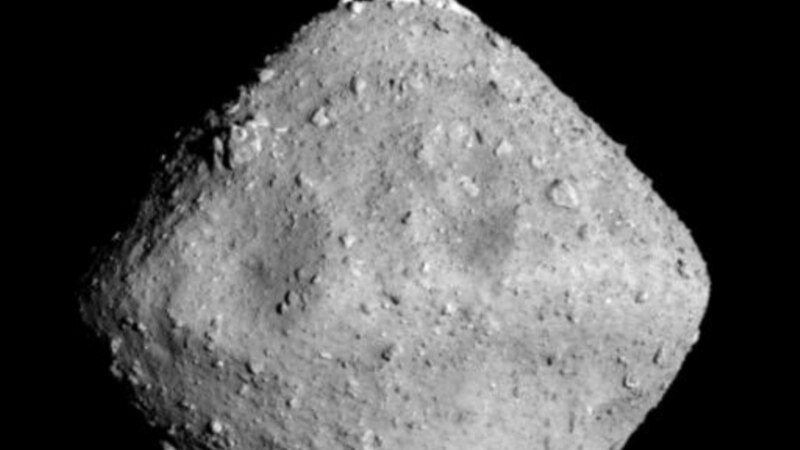 Робот MASCOT сделал первые снимки астероида Рюгу, находясь на нём