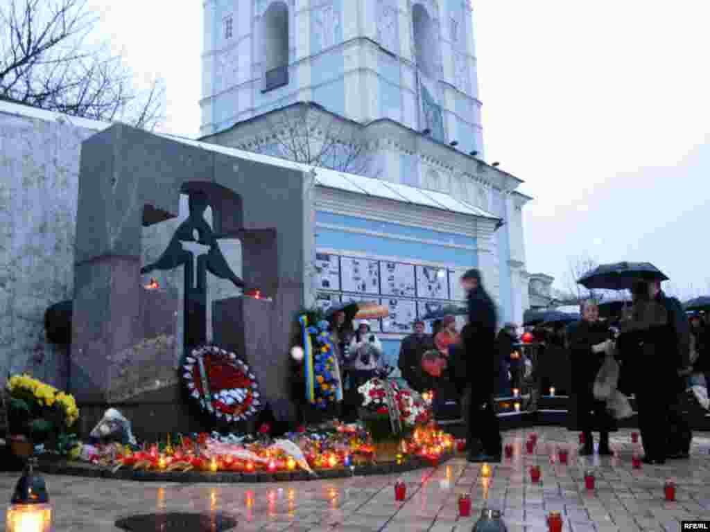 2008-ий у фотографіях, голосах і звуках #100