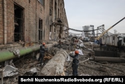 Зруйнована внаслідок російських атак Дарницька ТЕЦ. Київ, 4 лютого 2026 року