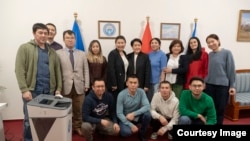 Нуржан Шайлдабекова жана Чехиянын борбору Прага шаарындагы кыргызстандыктар.