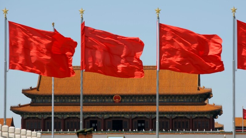 Кытай министри: Тяньаньмэнь аянтында туура күч колдонулган