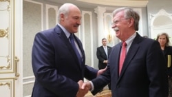 Аляксандар Лукашэнка і Джон Болтан, жнівень 2019 году