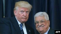 Pamje nga takimi ndërmjet Donald Trumpit (majtas) dhe Mahmud Abbasit më 23 Maj të këtij viti