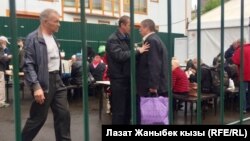 Селсаяктарга тамак берчү жай