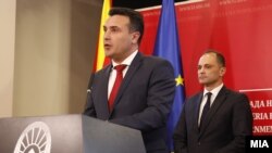Премиерот Зоран Заев и министерот за здравство Венко Филипче