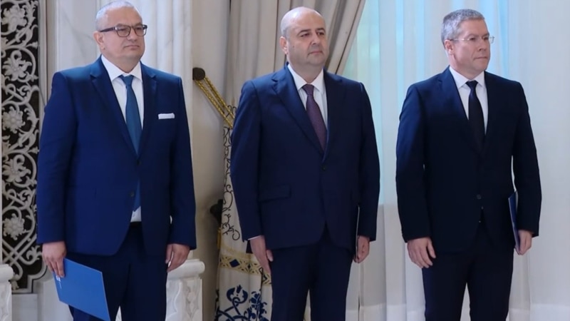 Curtea de Apel București amână pe 30 ianuarie decizia privind suspendarea judecătorilor CCR Mihai Busuioc și Dacian Dragoș