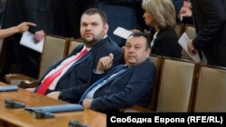 Делян Пеевски и Хамид Хамид в парламента