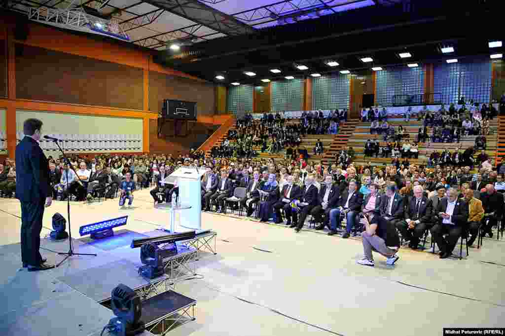 Centralni predizborni skup Mustafe Cerića nezavisnog kandidata za bošnjačkog člana Predsjedništva BiH - mala sala Centra "Skenderija" u Sarajevu.