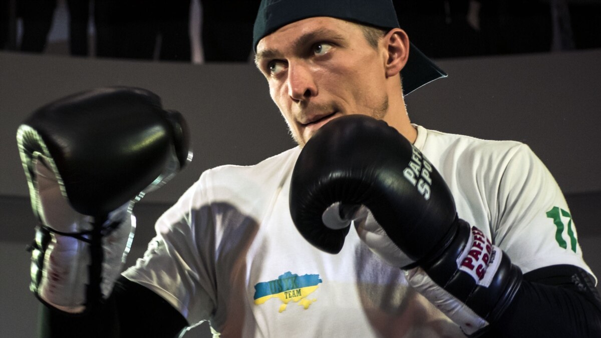 Трансляция бокс усик. Усик боксер. Oleksandr Usyk. Боксерки Усика.