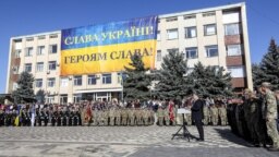 Планують створити «угорський» район: влада України пішла на поступки Будапешту 5 Під час церемонії відкриття Меморіалу Слави – пам'ятника учасникам бойових дій. Болград, Одеська область, 5 жовтня 2018 року