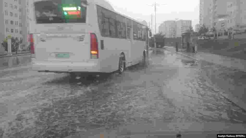 Дождь в Ашхабаде