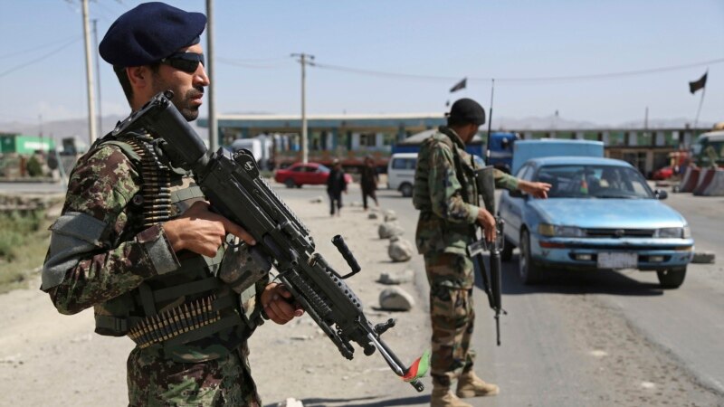 В Афганистане в результате атак талибов погибли десятки силовиков