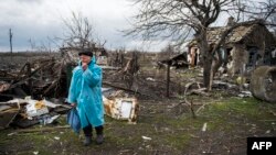Никишино (оккупированная часть Донецкой области). Апрель 2015 года