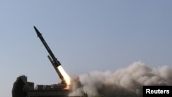 İranın ultrasəs ballistik raketi