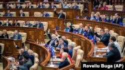Parlamentul de la Chișinău în ultima sesiune. 
