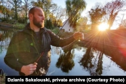 Дзяніс Сакалоўскі на адпачынку. Фота з прыватнага архіву