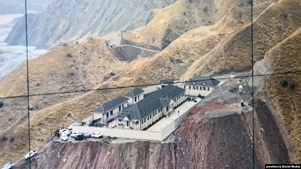 Ҳалокати ду афсари тоҷик дар сарҳад. Марзбонӣ "Толибон"-ро танқид кард