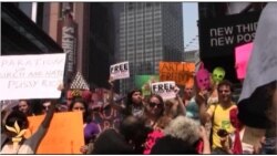 Акция в Нью-Йорке в поддержку Pussy Riot