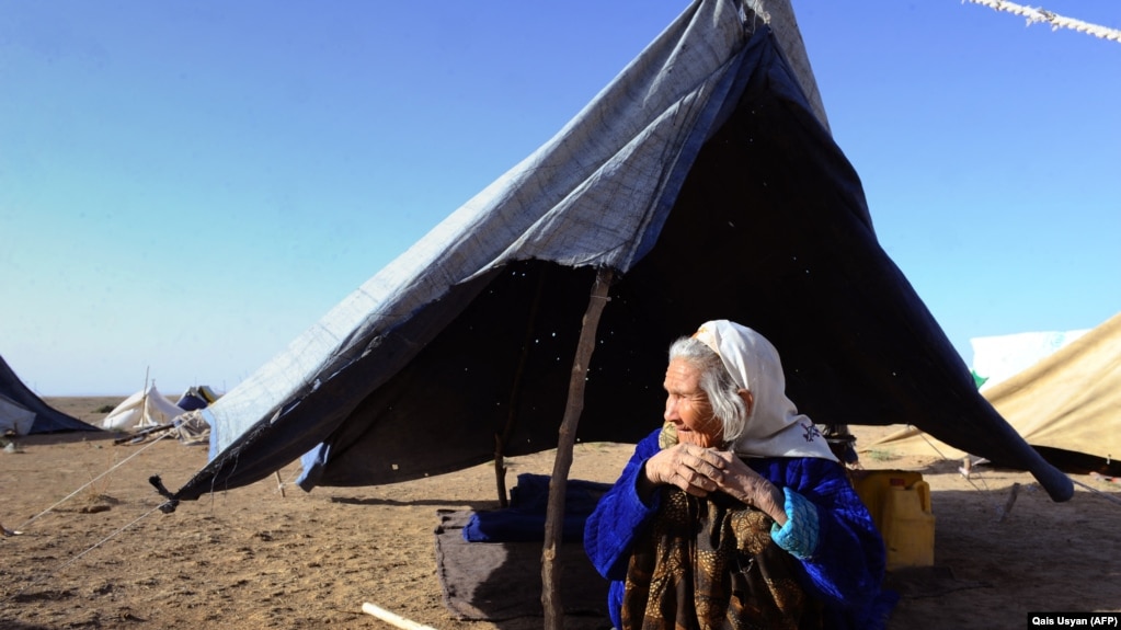 مهاجر برگشته در زیر خیمه