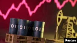 Prețurile la țiței Brent au urcat la 80,60 dolari pe baril, iar cele la gaze în Europa la 55,71 dolari pe MWh, pe fondul amenințării Iranului cu blocada Strâmtorii Ormuz.