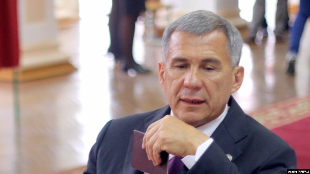 Рустам Минниханов