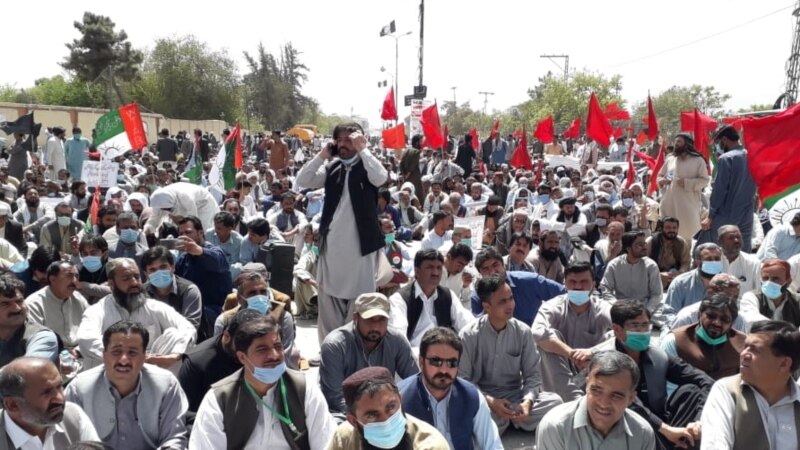 د بلوچستان سرکاري ملازمينو احتجاج په لسمه ورځ هم روان دی
