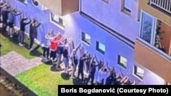 Poslanik Boris Bogdanović objavio je fotografije privođenja turskih državljana u Podgorici
