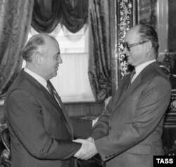 Міхаіл Гарбачоў і Войцэх Ярузэльскі, 1986