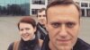 Алексей Навалний: "Аз мубориза даст намебардорам"