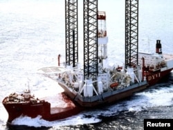 До сегодняшнего дня самой масштабной катастрофой в Охотском море оставалась авария при буксировке платформы "Кольская", в результате которой погибли 53 человека