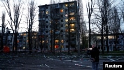 16 აპრილს რუსეთის ჯარებმა სარაკეტო შეტევა მიიტანეს უკრაინის დედაქალაქ კიევზე