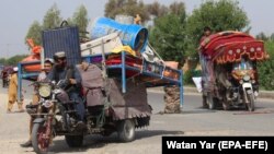 بیجا شدن هزاران خانواده در نتیجه نبردها در هلمند