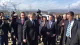 Macedonia Minister Tours Migrant Site With Slovak PM