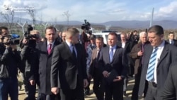 Macedonia Minister Tours Migrant Site With Slovak PM